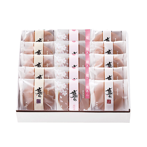 【春季限定】夢どら 3種詰合せ 15個入(北海粒餡5個・クリーム小倉5個・桜あん5個)〈化粧箱入〉